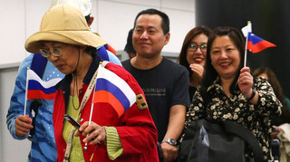 Атаки дронів і відключення інтернету: у Росії обвалився потік туристів з Китаю