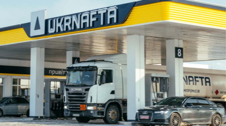 Укрнафта у квітні вийшла у лідери серед найбільших продавців пального: які причини
