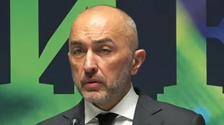 Зеленский недоволен главой НБУ: грозит ли ему отставка