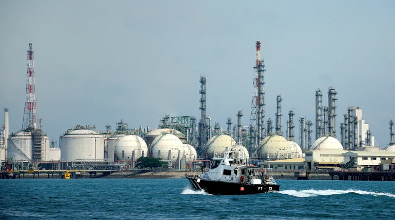 Австралійські компанії імпортували мільйони тонн російських нафтопродуктів через лазівку в санкціях – ЗМІ