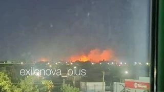 На російському НПЗ біля Петербурга спалахнула пожежа після атаку безпілотника