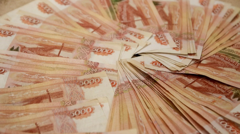 Росіяни у 2024 році переказали шахраям понад 1,5 мільярда доларів