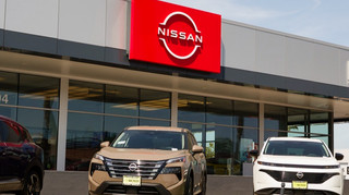 Nissan отзывает более 440 тысяч авто из-за риска отказа двигателя