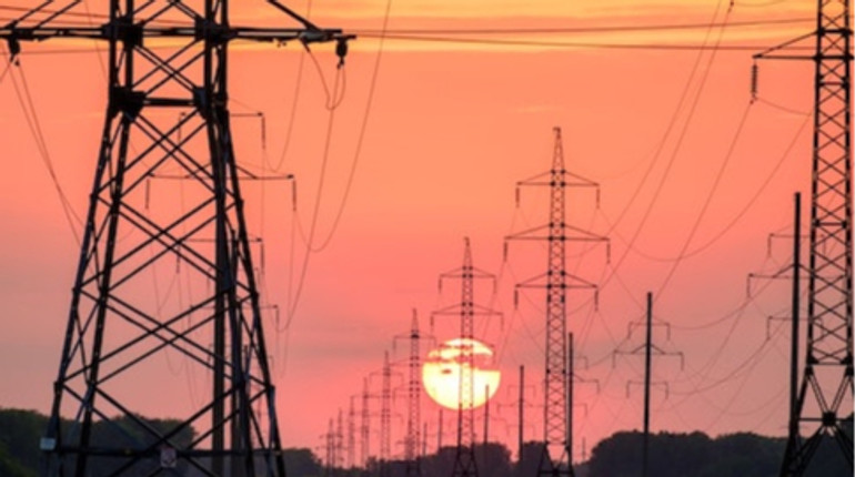 В Кривом Роге из-за большого блэкаута проблемы с теплом, водой и электротранспортом