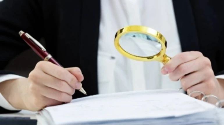 Депутаты снова хотят отменить статус политически значимых лиц: добавили норму в проект закона