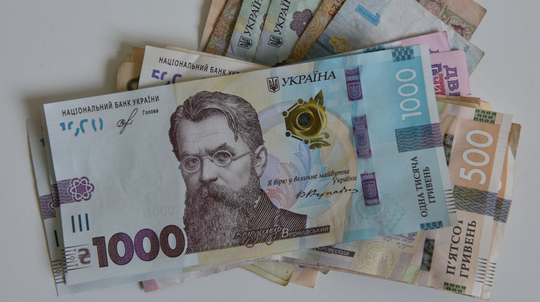 Надходження митних платежів до держбюджету зросли на третину
