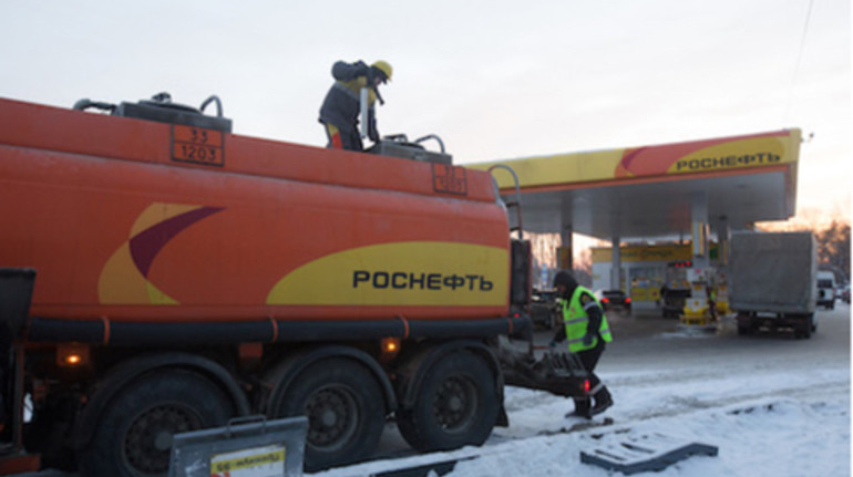 Россия упразднила запрет на экспорт бензина для производителей