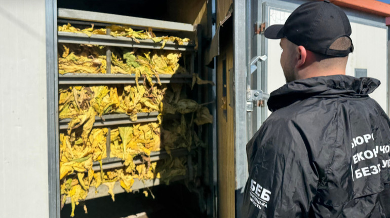 Судитимуть фермера у справі про нелегальний тютюновий бізнес на 30 мільйонів