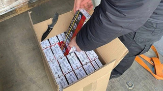 Благотворитель пытался ввезти в Украину сигареты как гуманитарную помощь