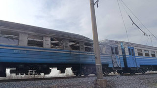 На Днепропетровщине российский дрон атаковал пригородный поезд