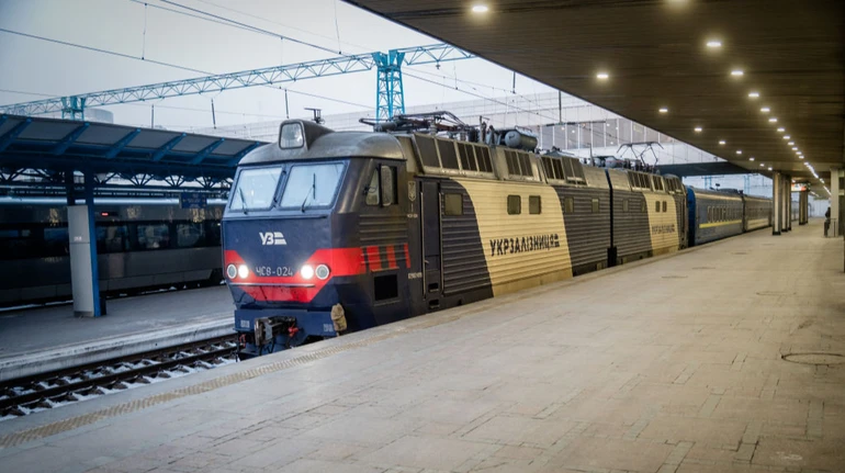 В Минобороны сообщили, в каких случаях во время воздушной тревоги поезда не останавливают