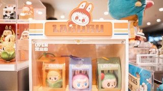 Производитель Labubu планирует продать больше игрушек за рубежом, чем в Китае