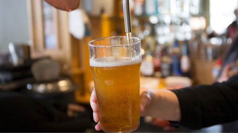 Служба внешней разведки РФ занялась поставками пива в обход санкций