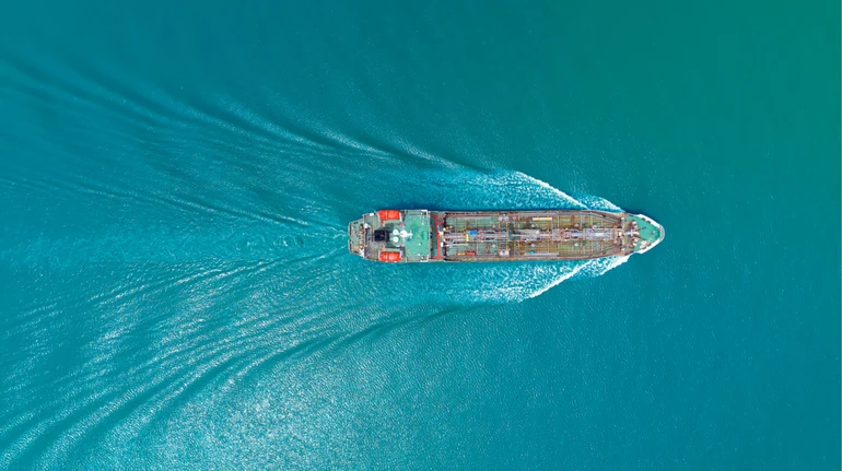 Найбільший постачальник нафти у світі втратив половину експорту