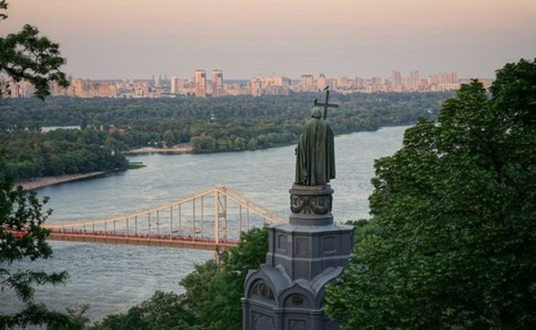 Новини 25 червня: екстрадиція Фірташа, податок на багатство та кредитні афери Богдана