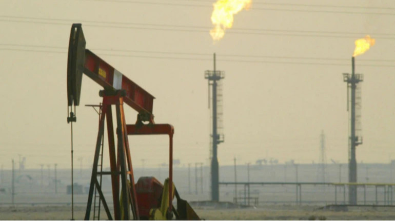 Цены на нефть снизились на фоне неопределенности тарифов Трампа