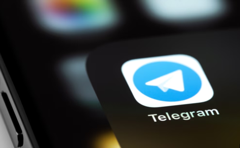 Держслужбовцям і військовим заборонили використання Telegram на службі