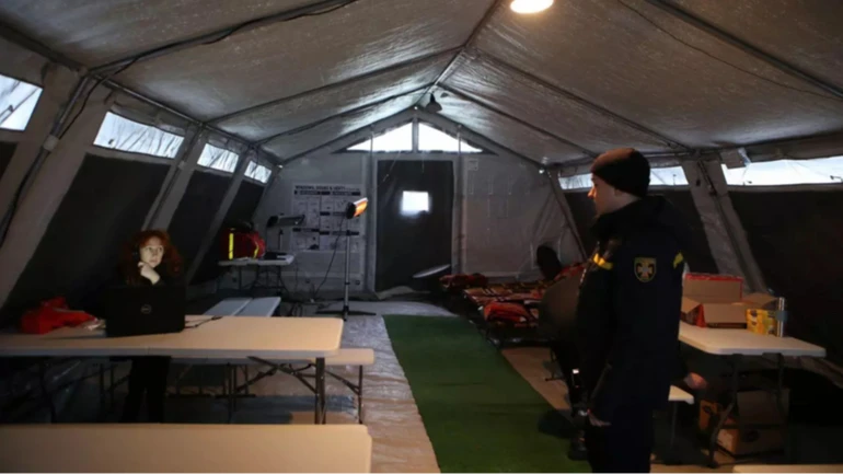 У трьох районах столиці розгортають пункти незламності
