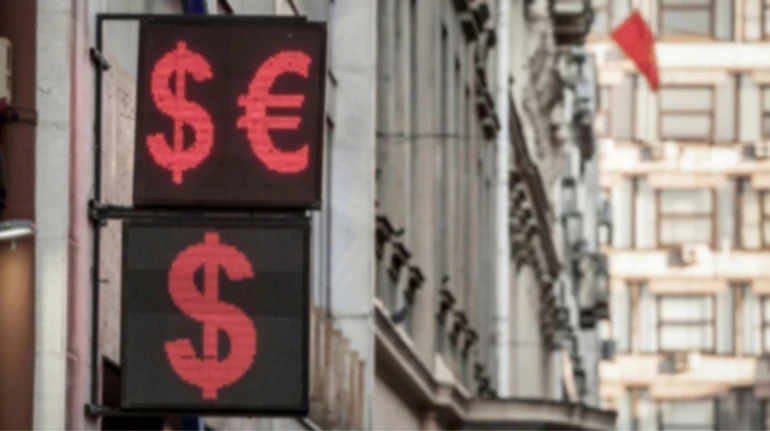 Банки Украины показали курс валют после рекорда евро