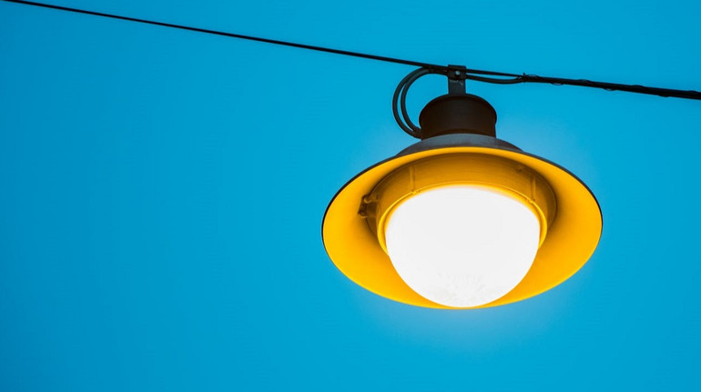 Через збої в енергопостачанні у Києві можуть вдень світитися ліхтарі