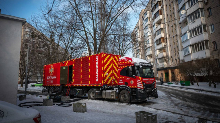 В отдельных районах Киева дома подключают к генераторам большой мощности