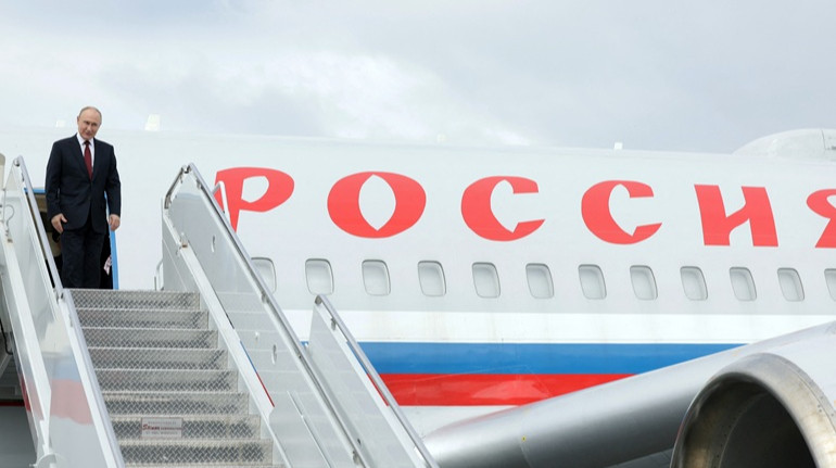 РФ платила готівкою за дозаправлення літака на Алясці – Рубіо