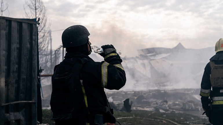 Падіння ворожого БпЛА призвело до пожежі на підприємстві у Полтавській області