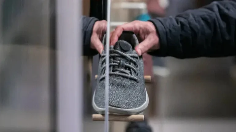 Виробник кросівок переорієнтувався на ШІ – акції підскочили на 400%