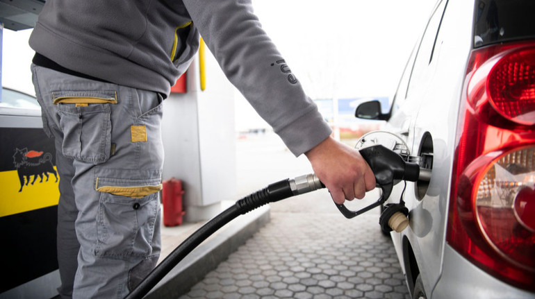 В Україні падає популярність бензинових авто: які моделі найчастіше купують