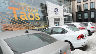 В Россию почти не завозят новые авто из-за рубежа