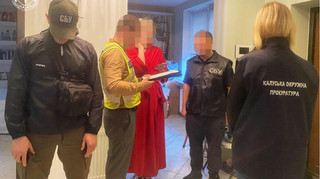 Мільйонні збитки: керівницю Сегежа Україна підозрюють у передачі держмайна синові