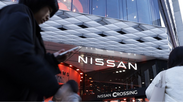 Акции Nissan упали больше всего с августа из-за страха неудачи сделки с Honda