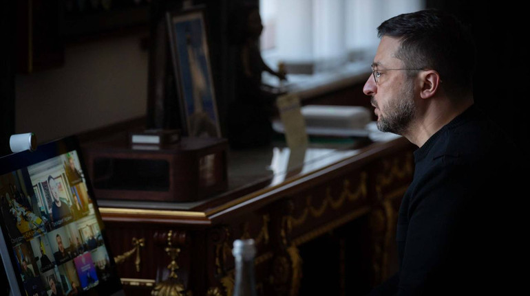 Міста мають ресурс залучати людей для ліквідації наслідків ударів РФ – Зеленський