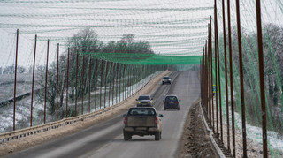 На Харьковщине демонтировали часть антидронових сеток: какая причина