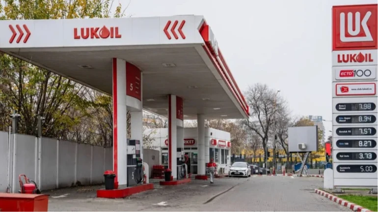 Майже 2 трильйони рублів: російський Лукойл оцінив збиток від втрати закордонних активів