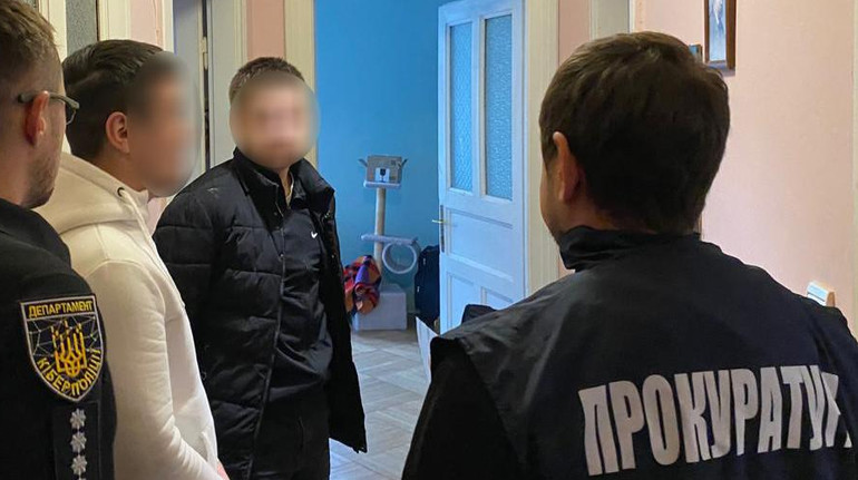 На Львовщине будут судить телефонных мошенников