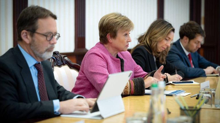 МВФ може схвалити нову програму для України в лютому: від чого це залежить