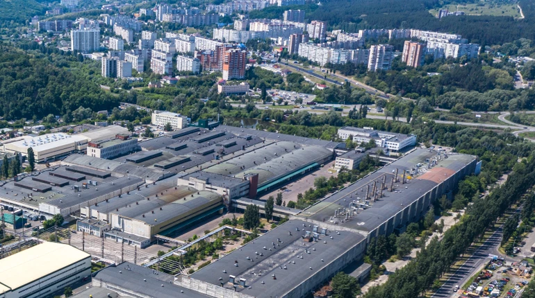 После ударов РФ остановил работу производитель известной туалетной бумаги