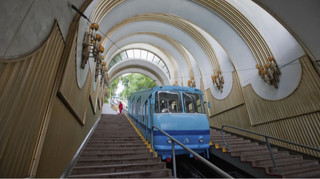 Київський фунікулер призупинив роботу через відсутність електрики