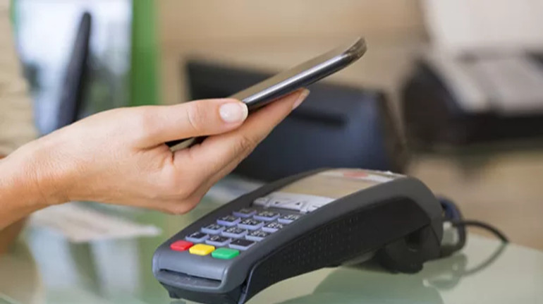 В Україні стартував пілотний проєкт єЧек