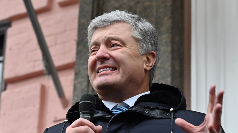 Нацбанк позбавив Порошенка права голосу в Міжнародному інвестиційному банку