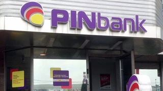 Український банк відновив роботу після продажу полякам