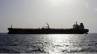 Морской экспорт нефтепродуктов из России упал почти на 20% после ударов дронов по НПЗ