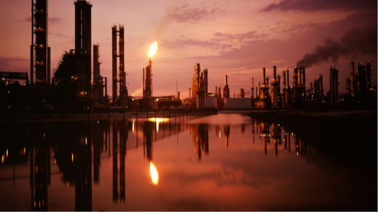 Казахстан вскоре вернет экспорт нефти через ключевой порт РФ – Bloomberg