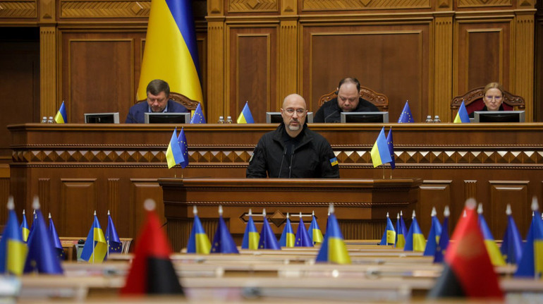 Шмигаль повідомив, яка в Україні ситуація із запасами пального