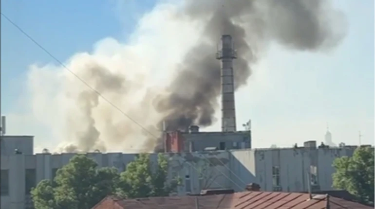 Не пройшло й тижня: Україна вдруге атакувала російський НПЗ в Уфі