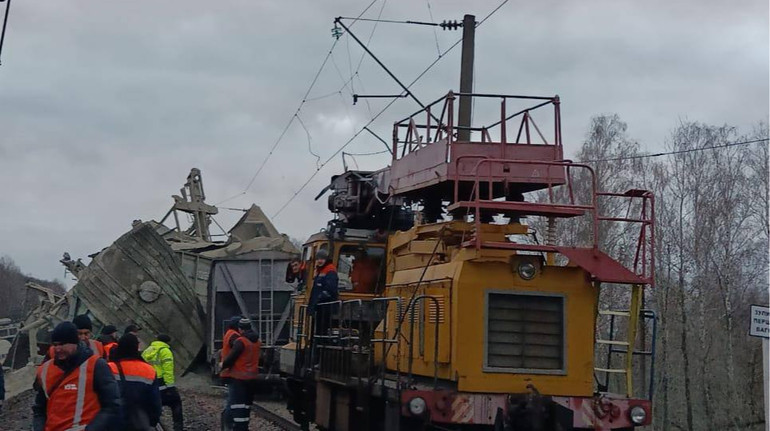 Укрзалізниця повідомила тривалість затримки поїздів через аварію під Коростенем