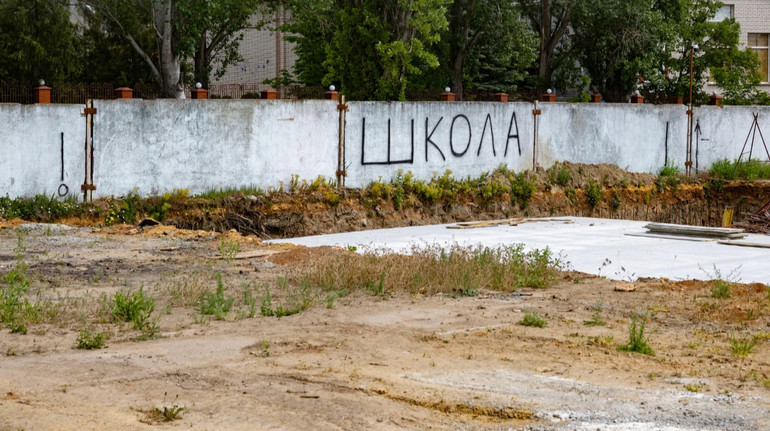 Запуск підземних шкіл: Херсонська ОВА розповіла, скільки з’їдає бюрократія