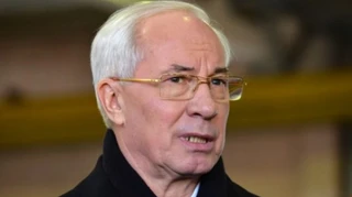 У Мін'юсті почали процес конфіскації активів експрем'єр-міністра Азарова та його сина