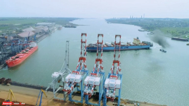 Компанія DP World продала частку у контейнерному терміналі в Україні